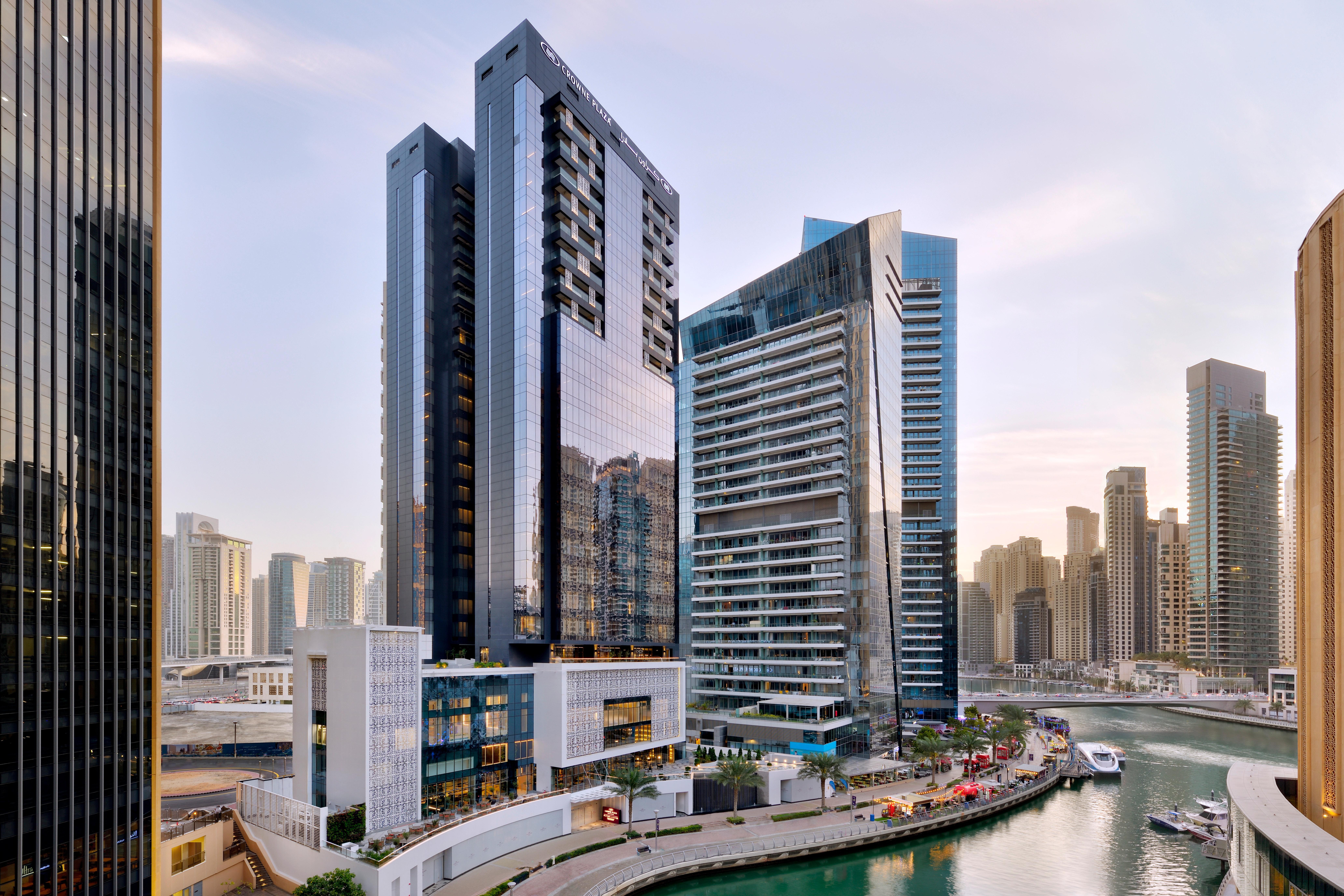 Crowne Plaza Dubai Marina, An Ihg Hotel Exteriör bild